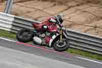 cadwell-no-limits-trackday;cadwell-park;cadwell-park-photographs;cadwell-trackday-photographs;enduro-digital-images;event-digital-images;eventdigitalimages;navarra;no-limits-trackdays;peter-wileman-photography;racing-digital-images;trackday-digital-images;trackday-photos